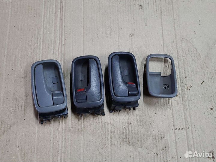 Ручка двери внутренняя Mitsubishi Lancer 9