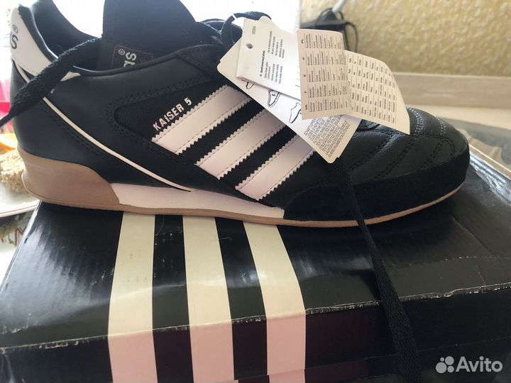 Бутсы для зала adidas kaiser