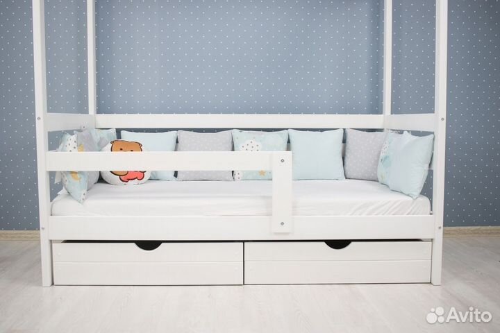 Кровать домик с ящиками