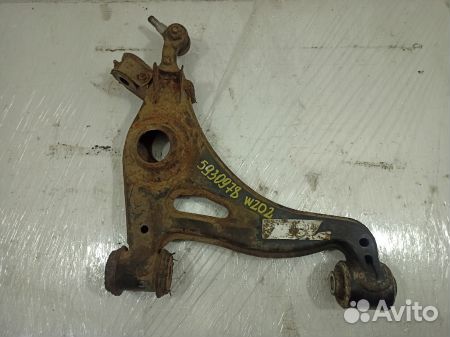 Рычаг передний правый нижний