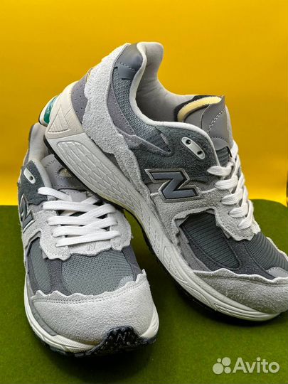 Кроссовки new balance 2002r серые LUX