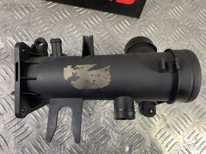 Патрубок впускного коллектора Volkswagen Golf MK6