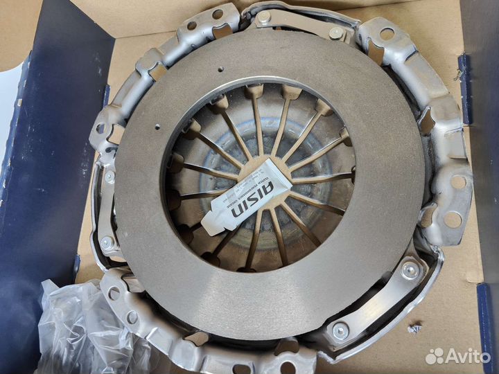 Сцепление Тойота робот