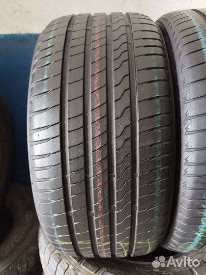 Firestone Roadhawk 255/40 R19