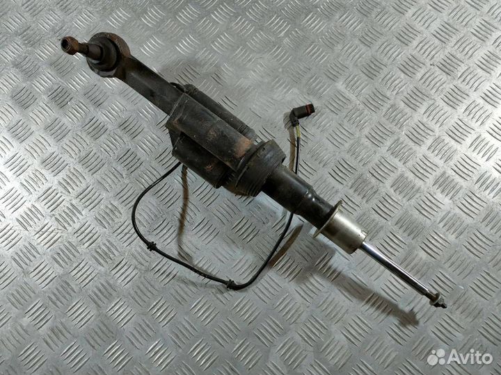 Амортизатор передний Mercedes-Benz E-Класс