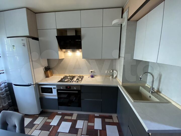 2-к. квартира, 50,8 м², 1/3 эт.