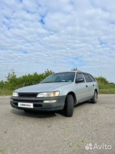 Toyota Corolla 2.2 AT, 2002, 430 000 км