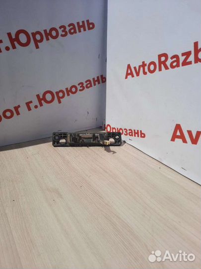 Ручка двери багажника Kia Carens 02-06г.в