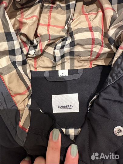 Жилетка Burberry, 4Y, оригинал, пух/перо