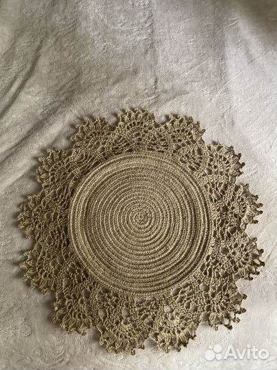 Салфетка из джута или коврик