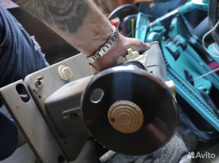 Швейная машина Чайка 2