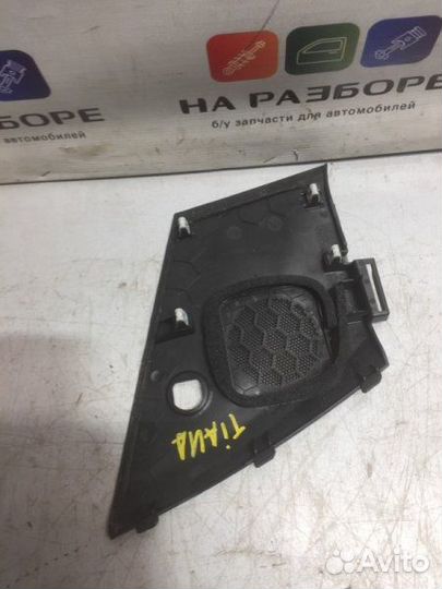 Крышка динамика на торпедо правая Nissan Teana J32