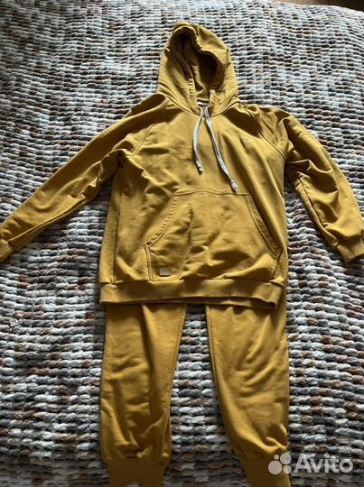 Спортивный костюм