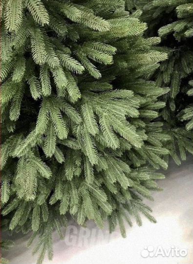 Елка искусственная