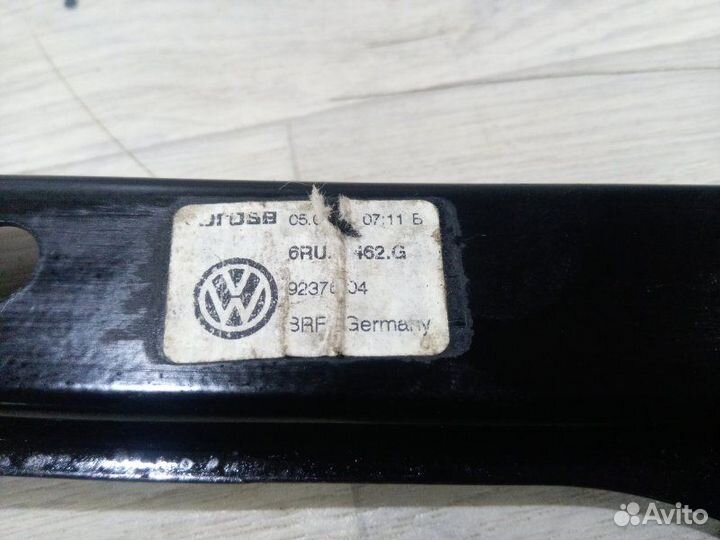 Стеклоподъемник передний правый Volkswagen Polo