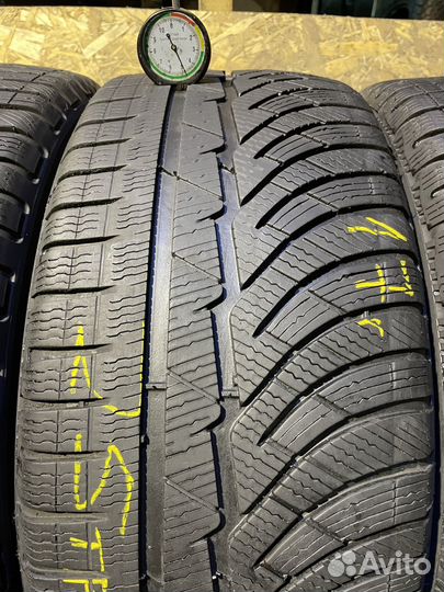 Michelin Pilot Alpin PA4 235/45 R17