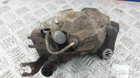 Суппорт тормозной передний правый audi A4 B7 (5DN2