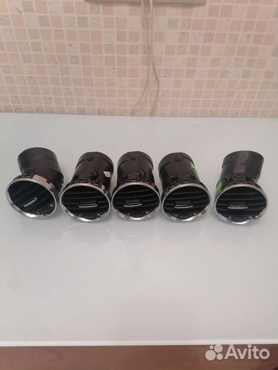 Дефлекторы (воздуховод) Peugeot 308