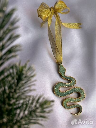 Новогодние елочные игрушки из смолы pro100smola