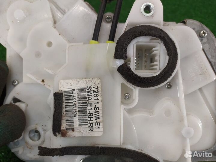 Замок двери задней правой R Honda CR-V