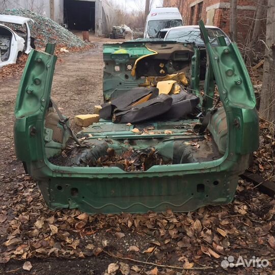 Задняя часть rezzo