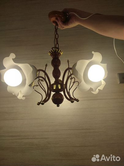 Потолочная люстра