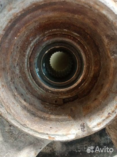 Кулак поворотный задний левый Duster 2012