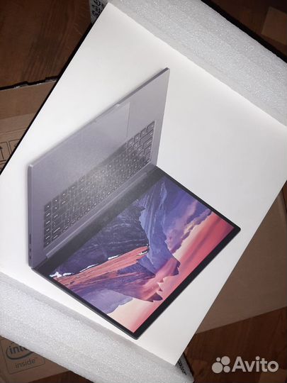 Xiaomi Mi notebook pro 15.6. intel core i7, 8gb