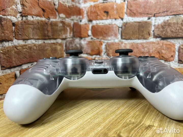 Геймпад PS4 (на гарантии)
