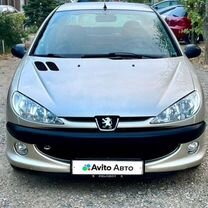 Peugeot 206 1.4 MT, 2008, 185 000 км, с пробегом, цена 450 000 руб.