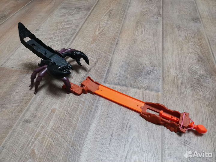 Hot wheels трек. Жало скорпиона