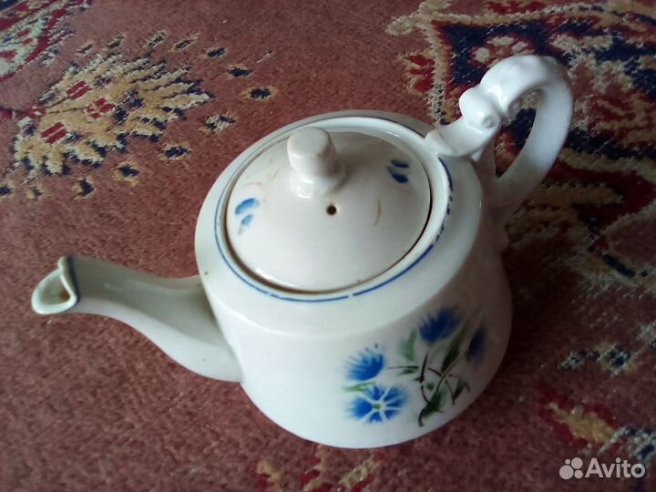 Чайник эпохи 1930-х завода Дулево