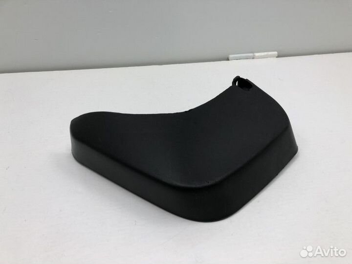 Брызговик задний левый Audi Q3 1 (8U)