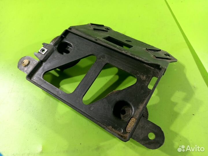 Кронштейн для Renault Logan 2005-2014