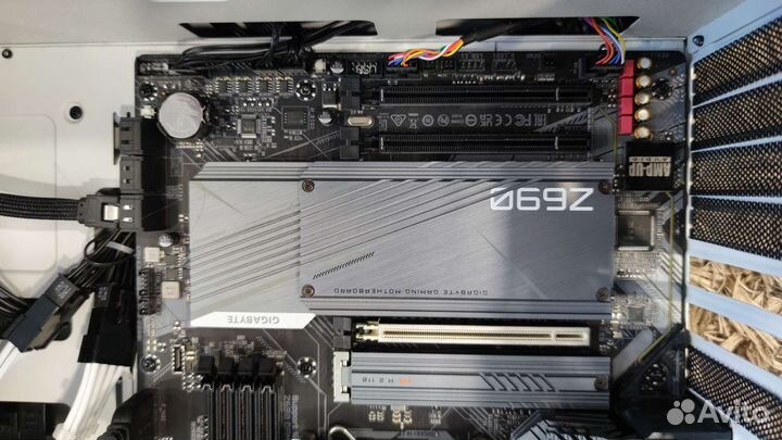 Gigabyte Z690 gaming X (DDR5 Soket 1700)
