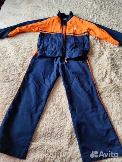 Продам спортивный костюм demix