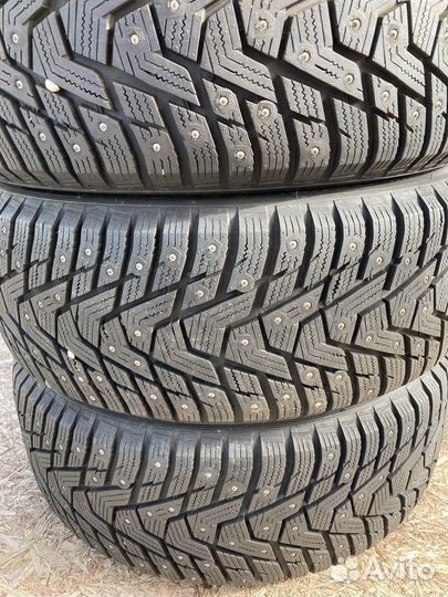 Hankook Winter I'Pike RS2 W429 215/50 R17 95T