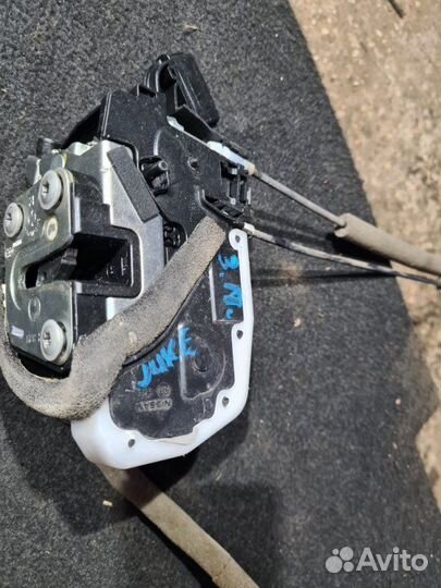 Замок боковой двери задний Nissan Juke F15 1.6 DDT