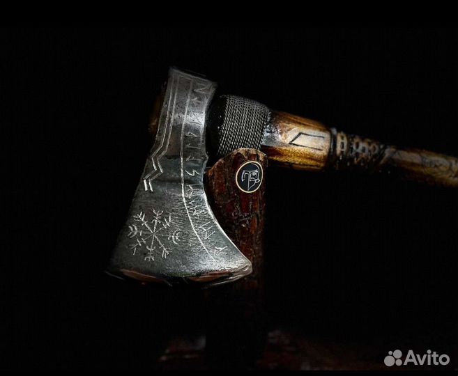 Топор кованый ручной работы