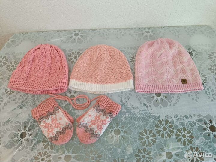 Шапка 50-52 варежки для девочки