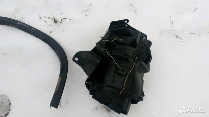 Подкрылок передний левый,молдинг арочный задний ле