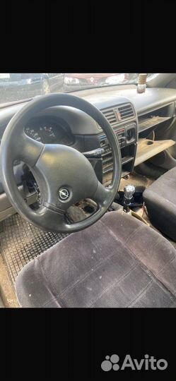 Опель Вектра 91г. 1.8 бензин