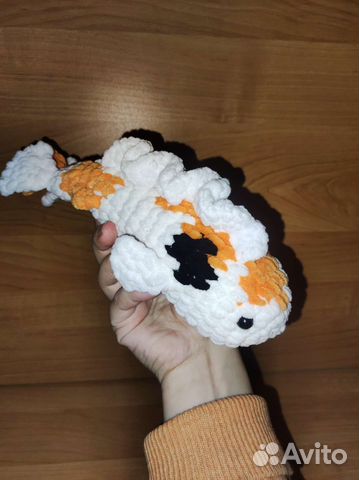 Вязаная игрушка. Рыбка Кои