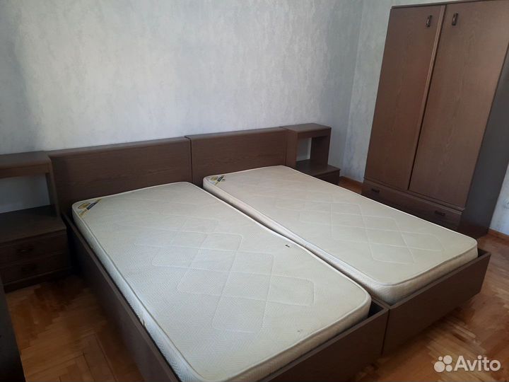 Спальный гарнитур бу