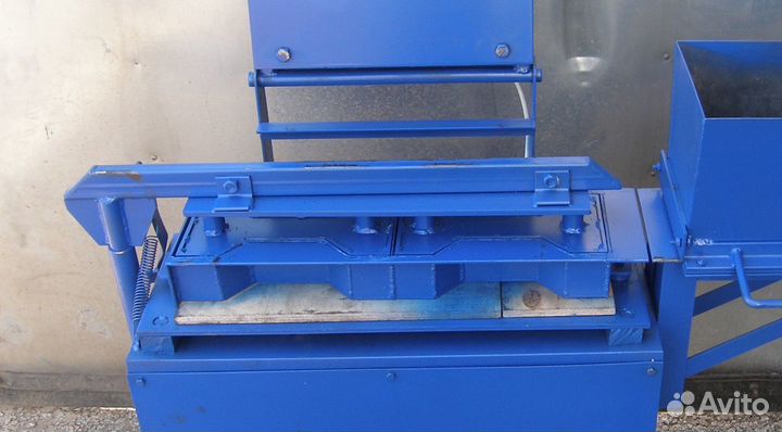 Станок для производства брусчатки/блоков
