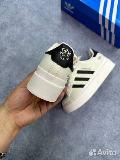 Кроссовки Adidas superstar bonega