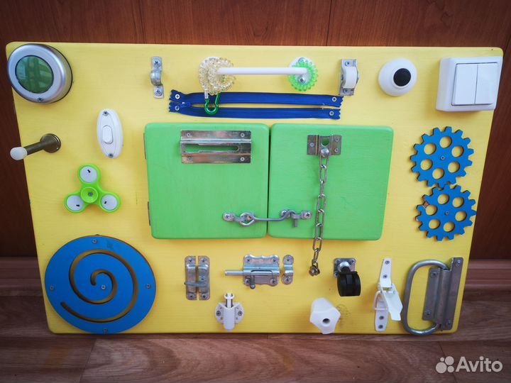 Детский бизиборд