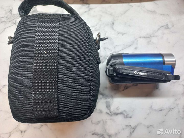 Цифровая видеокамера canon