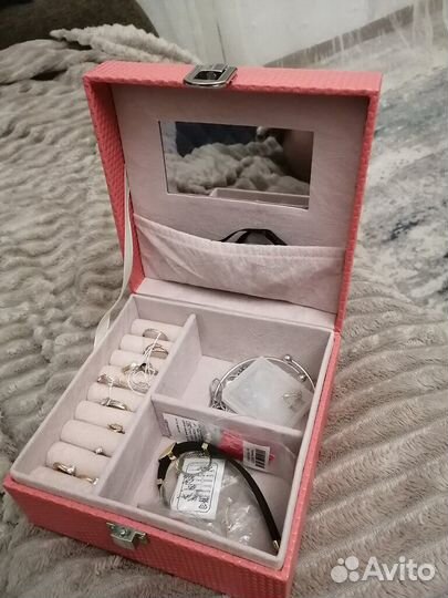 Шкатулка для украшений