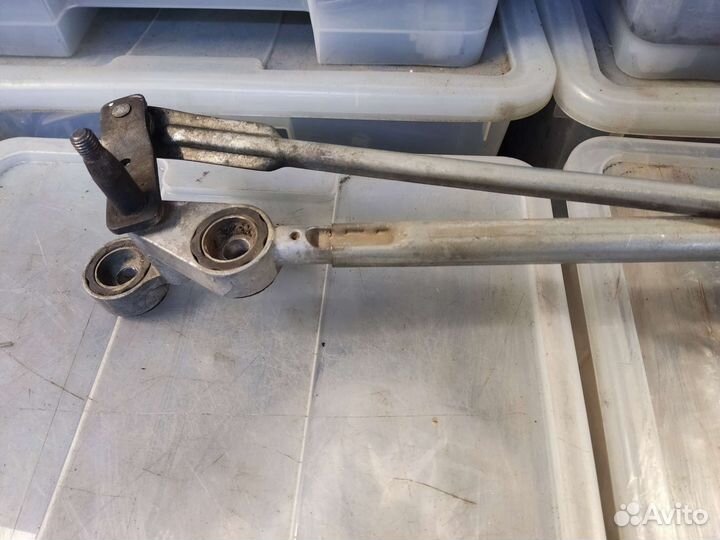 Трапеция стеклоочистителя б/у Audi Q7 4L